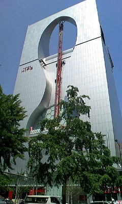 大阪ミナミの新名所~01.jpg