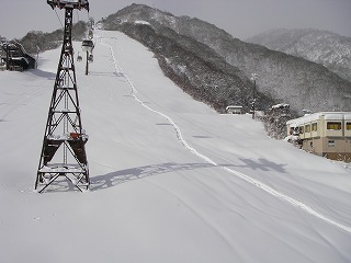 スノボーツアー